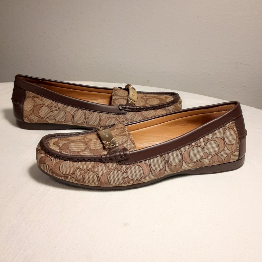 Coach Women's Olive Loafer, Size 10B